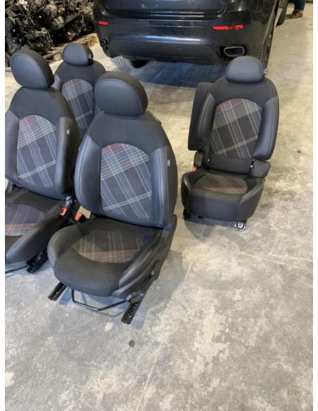 Interieur complet MINI MINI 2 R61 PACEMAN COUPE Essence