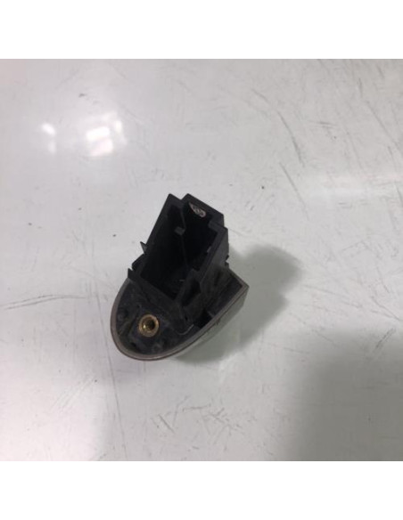 Poignee porte avant droit BMW SERIE 3 E90 PHASE 2 Essence