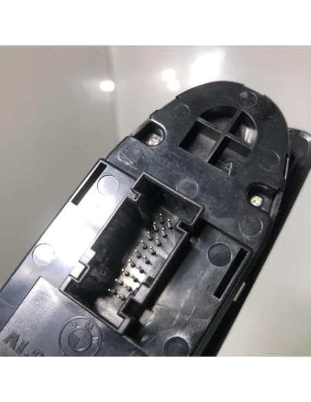 Interrupteur de leve vitre avant gauche BMW SERIE 1 E87 PHASE 2 Diesel