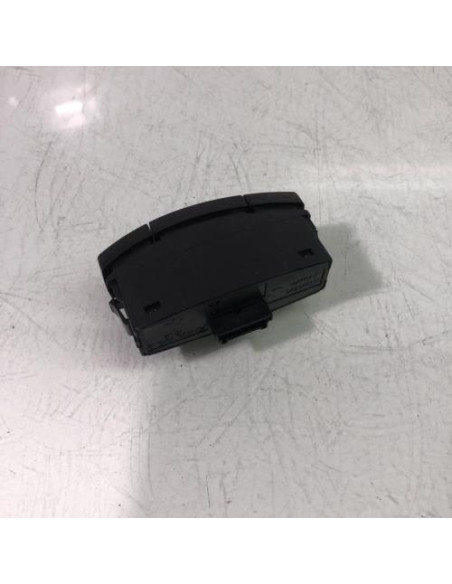 Bouton de warning BMW SERIE 1 E87 PHASE 2 Diesel