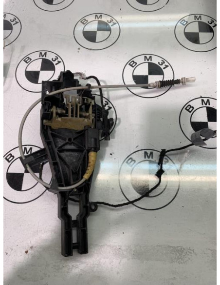 Support poignee porte arriere droite BMW SERIE 3 E90 PHASE 1 Diesel