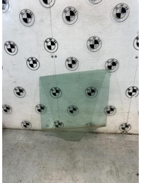 Vitre arriere gauche BMW X3 E83 PHASE 2 Diesel