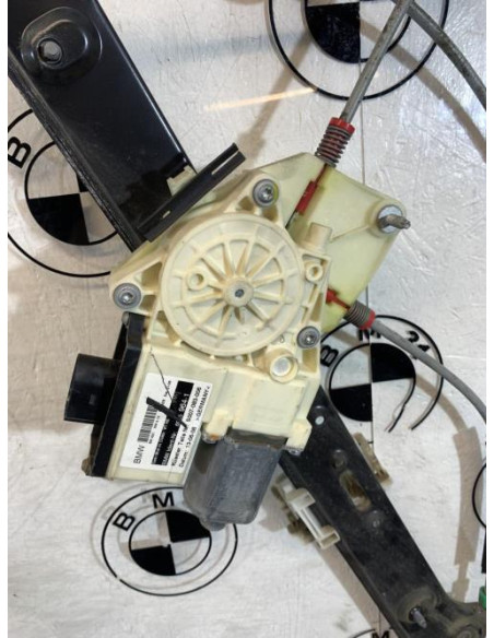 Leve vitre electrique avant droit BMW X3 E83 PHASE 1 