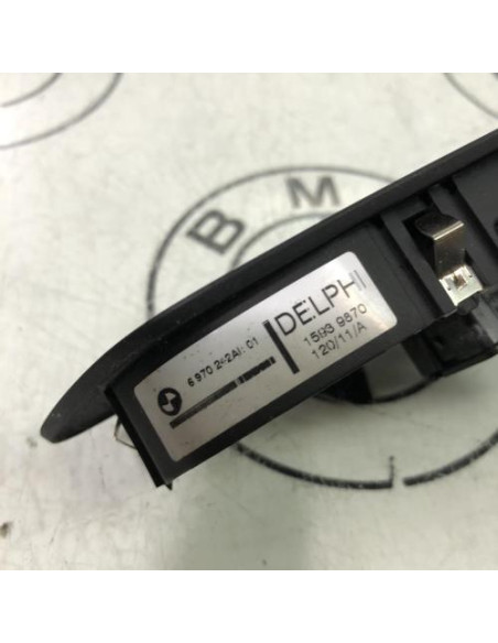 Interrupteur de leve vitre avant droit BMW SERIE 1 E87 PHASE 2 Diesel