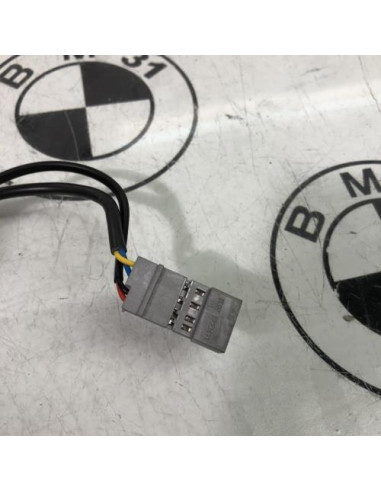 Pretensionneur de ceinture avant droit BMW SERIE 1 E81 Diesel