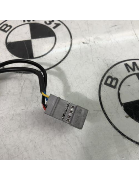 Pretensionneur de ceinture avant droit BMW SERIE 1 E81 Diesel