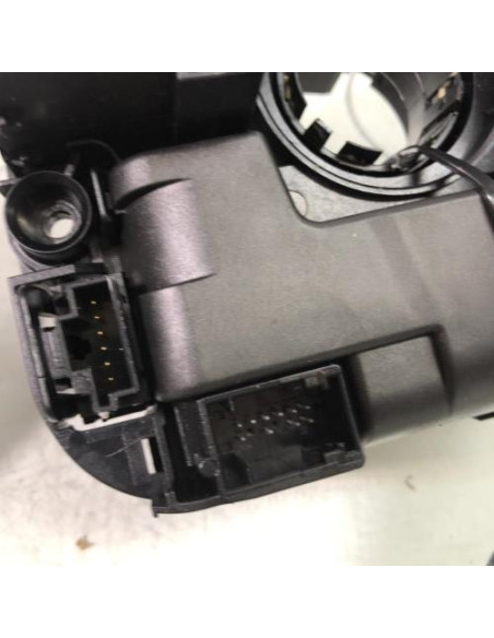 Com (Bloc Contacteur Tournant+Commodo Essuie Glace+Commodo Phare) BMW SERIE 1 E81 Diesel