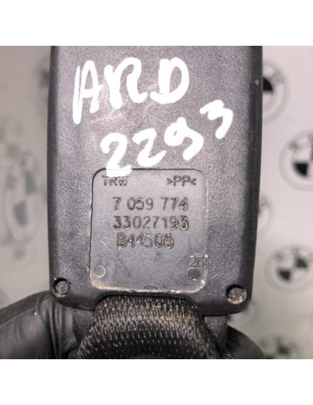 Attache ceinture arriere centrale BMW SERIE 5 E60 PHASE 1 Diesel