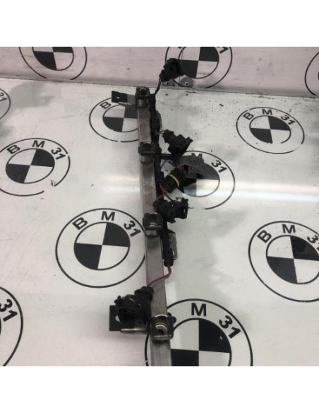 Rampe injection BMW SERIE 7 E66 LIMOUSINE PHASE 1 Essence