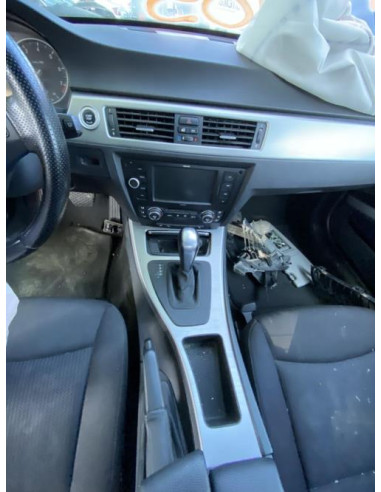 Vitre avant droit BMW SERIE 3 E90 PHASE 2 Essence