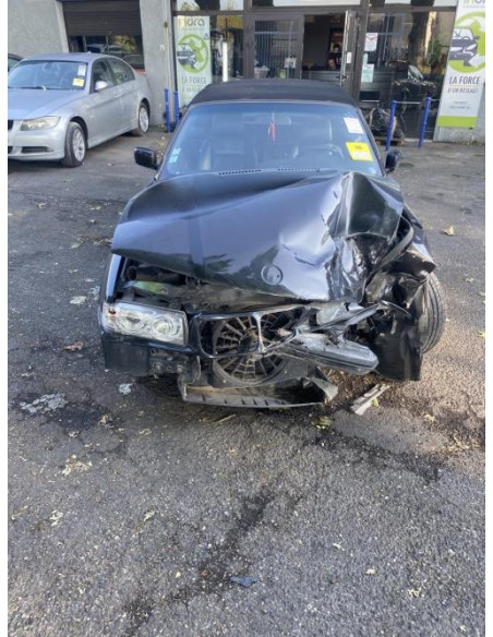 Baguette de porte avant droite BMW SERIE 3 E36 CABRIO Essence
