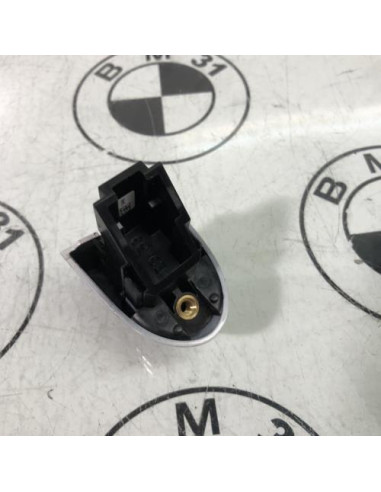 Poignee porte avant droit BMW SERIE 1 E81 Diesel