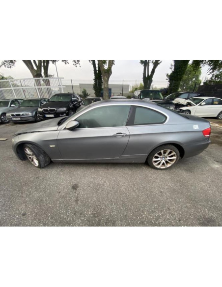 Attache ceinture arriere centrale BMW SERIE 3 E92 COUPE PHASE 1 Diesel