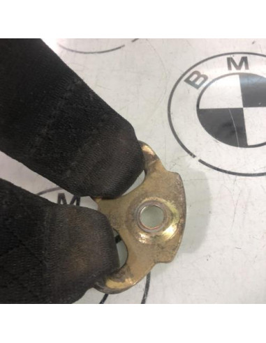 Attache ceinture arriere gauche BMW SERIE 3 E30 