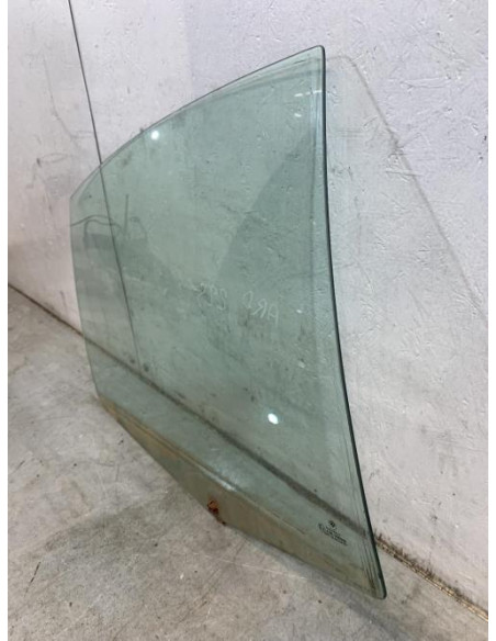 Vitre arriere droit BMW SERIE 3 E46 PHASE 1 Diesel