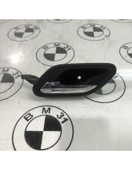 Poignee interieur arriere gauche BMW SERIE 5 E39 PHASE 1 Essence