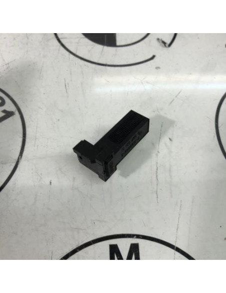 Contacteur feu stop BMW X3 F25 PHASE 1 Diesel