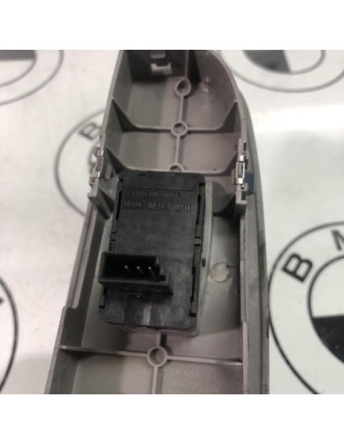 Interrupteur de leve vitre avant droit BMW SERIE 1 E87 PHASE 2 