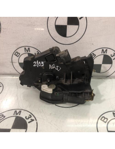 Serrure arriere droit BMW SERIE 3 E46 PHASE 1 Diesel