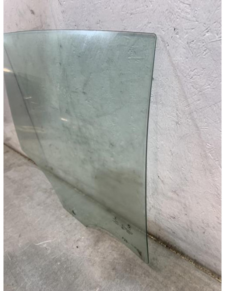 Vitre arriere droit BMW SERIE 1 F20 PHASE 2 Diesel