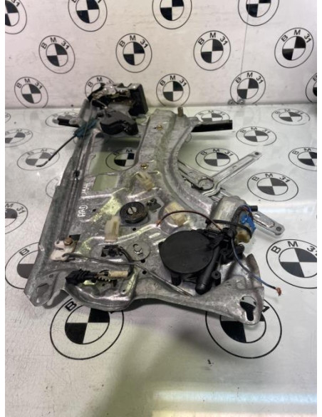 Mecanisme de leve vitre electrique arriere droit BMW SERIE 7 E32 Essence