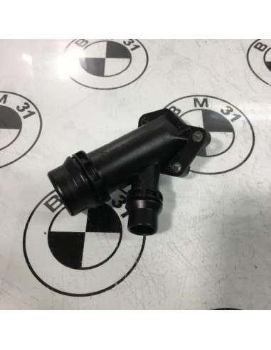 Boitier eau BMW X5 E53 