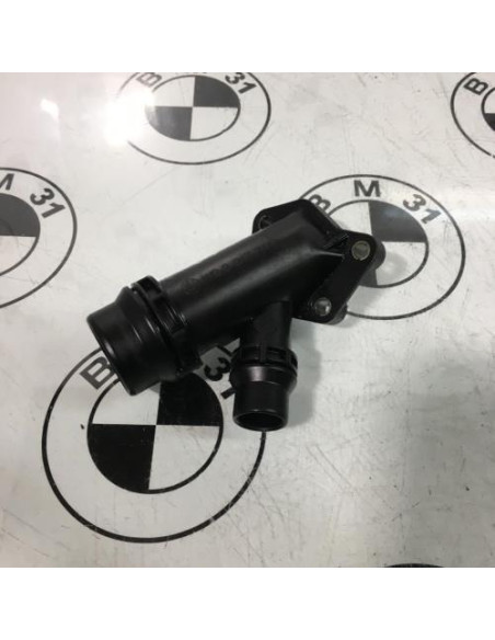 Boitier eau BMW X5 E53 