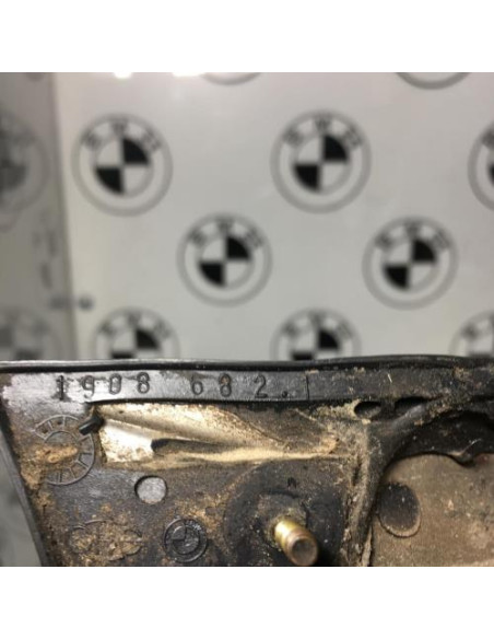 Baguette d'aile arrière droite BMW SERIE 7 E32 Essence