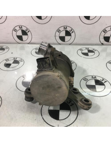 Pompe à eau BMW SERIE 1 E88 CABRIO Essence