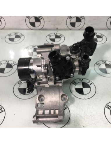 Pompe à eau BMW X1 U11 