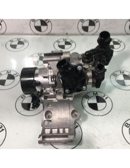 Pompe à eau BMW X1 U11 