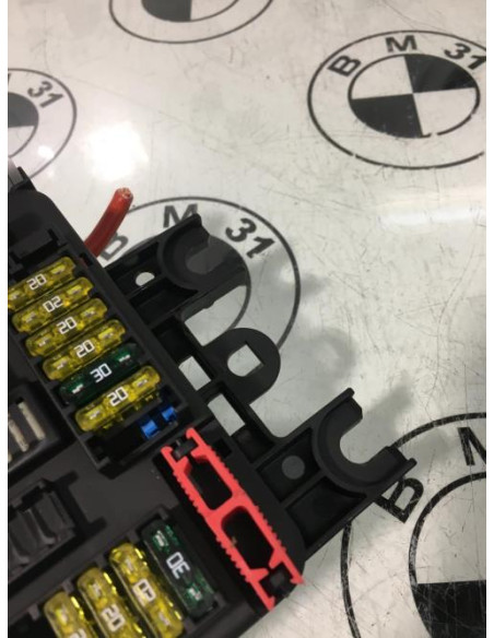 Porte fusible BMW SERIE 2 F22 COUPE PHASE 1 Essence