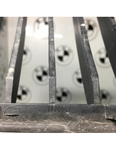 Grille de calandre gauche BMW SERIE 3 E90 PHASE 1 Diesel