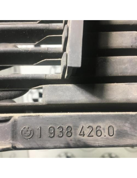 Grille de calandre droite BMW SERIE 7 E32 Essence