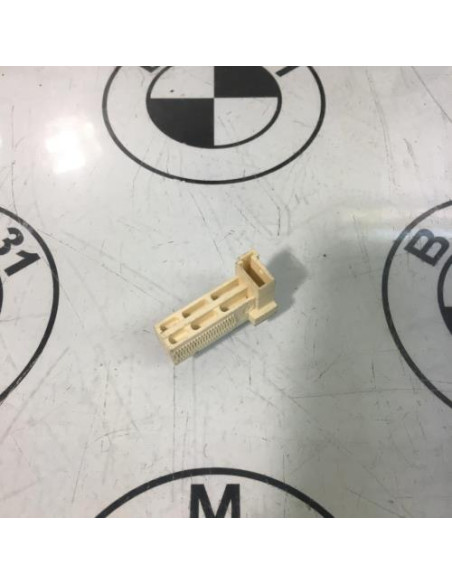 Contacteur feu stop BMW SERIE 1 F20 PHASE 2 Diesel