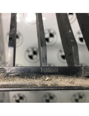 Grille de calandre gauche BMW SERIE 3 E90 PHASE 1 Diesel