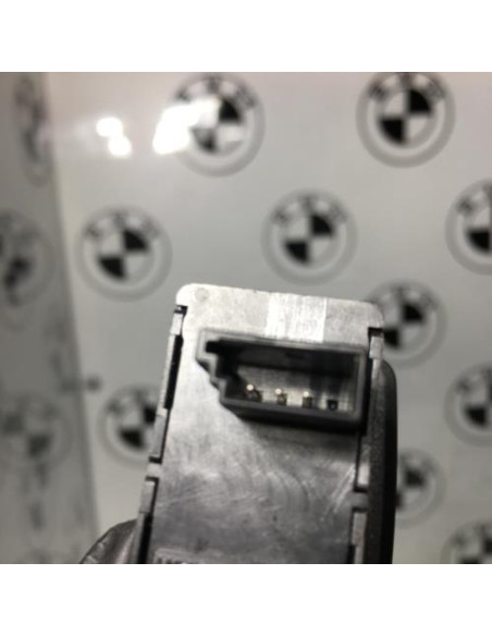 Interrupteur de leve vitre avant droit BMW SERIE 2 F22 COUPE PHASE 1 Essence