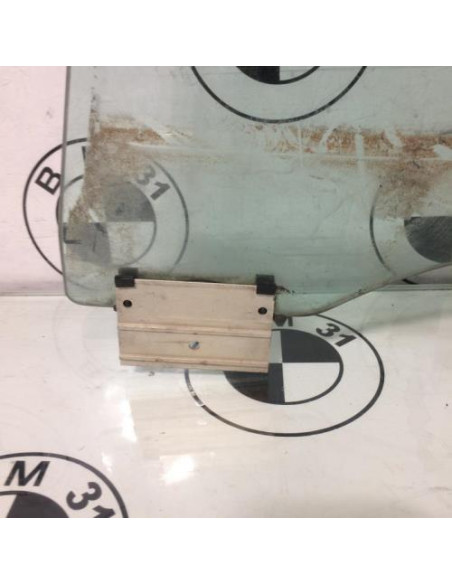 Vitre arriere gauche BMW SERIE 3 E30 