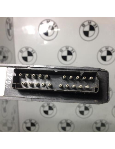 Calculateur BMW SERIE 7 E32 