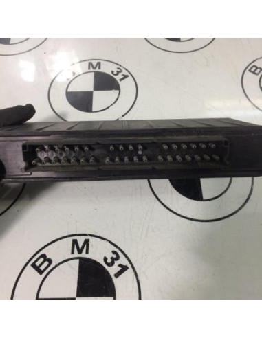 Calculateur BMW SERIE 7 E32 
