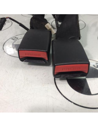 Attache ceinture arriere droit BMW SERIE 1 F20 PHASE 1 Diesel