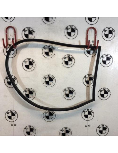 Custode arriere gauche BMW SERIE 3 E36 COMPACT 