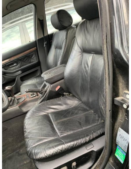 Poignee porte avant droit BMW SERIE 5 E39 PHASE 1 Essence