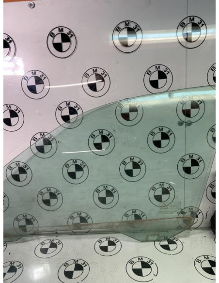 Vitre avant gauche BMW SERIE 5 E39 PHASE 1 Essence