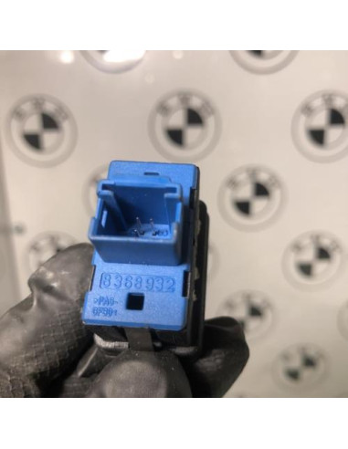 Interrupteur de leve vitre arriere gauche BMW SERIE 5 E39 PHASE 1 Essence