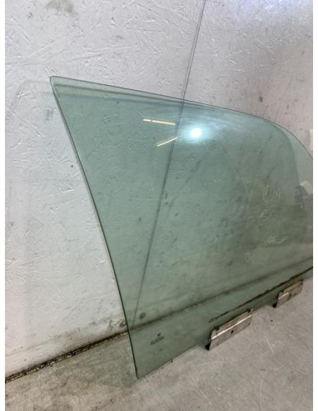 Vitre avant droit BMW SERIE 3 E36 COMPACT Diesel