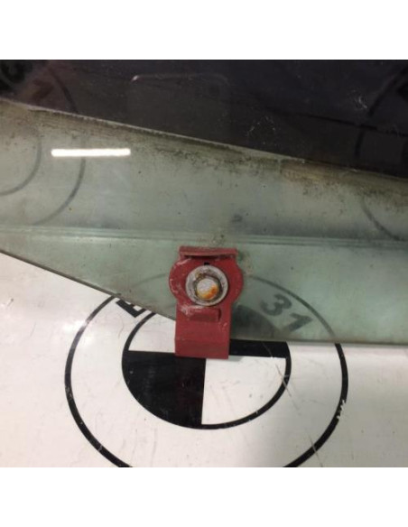 Vitre arriere droit BMW SERIE 3 E46 PHASE 1 Diesel