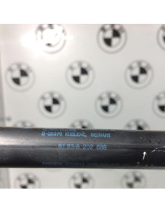 Verin de capot BMW SERIE 3 E46 PHASE 2 Essence 2