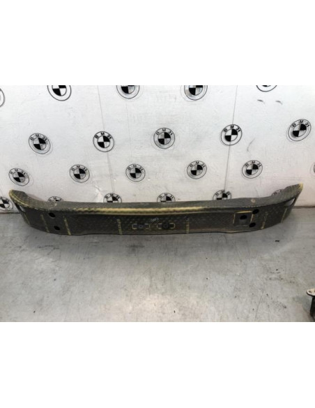 Support de pare chocs arriere BMW  Essence