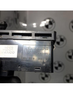 Bouton de warning BMW SERIE 3 E46 PHASE 1 Essence 2